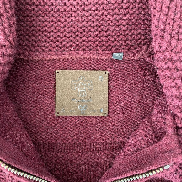 Aritzia 100% Lambswool Oversized Cable Zipper Cardigan - Picture 3 of 6